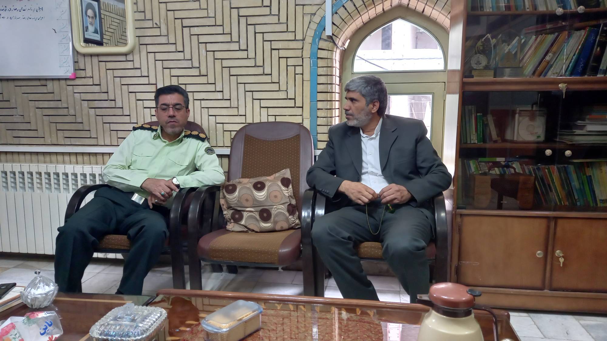 جلسه مدیر حج و زیارت با رئیس عقیدتی سیاسی نیروی انتظامی استان درخصوص  اعزام کارکنان فراجا به عتبات عالیات